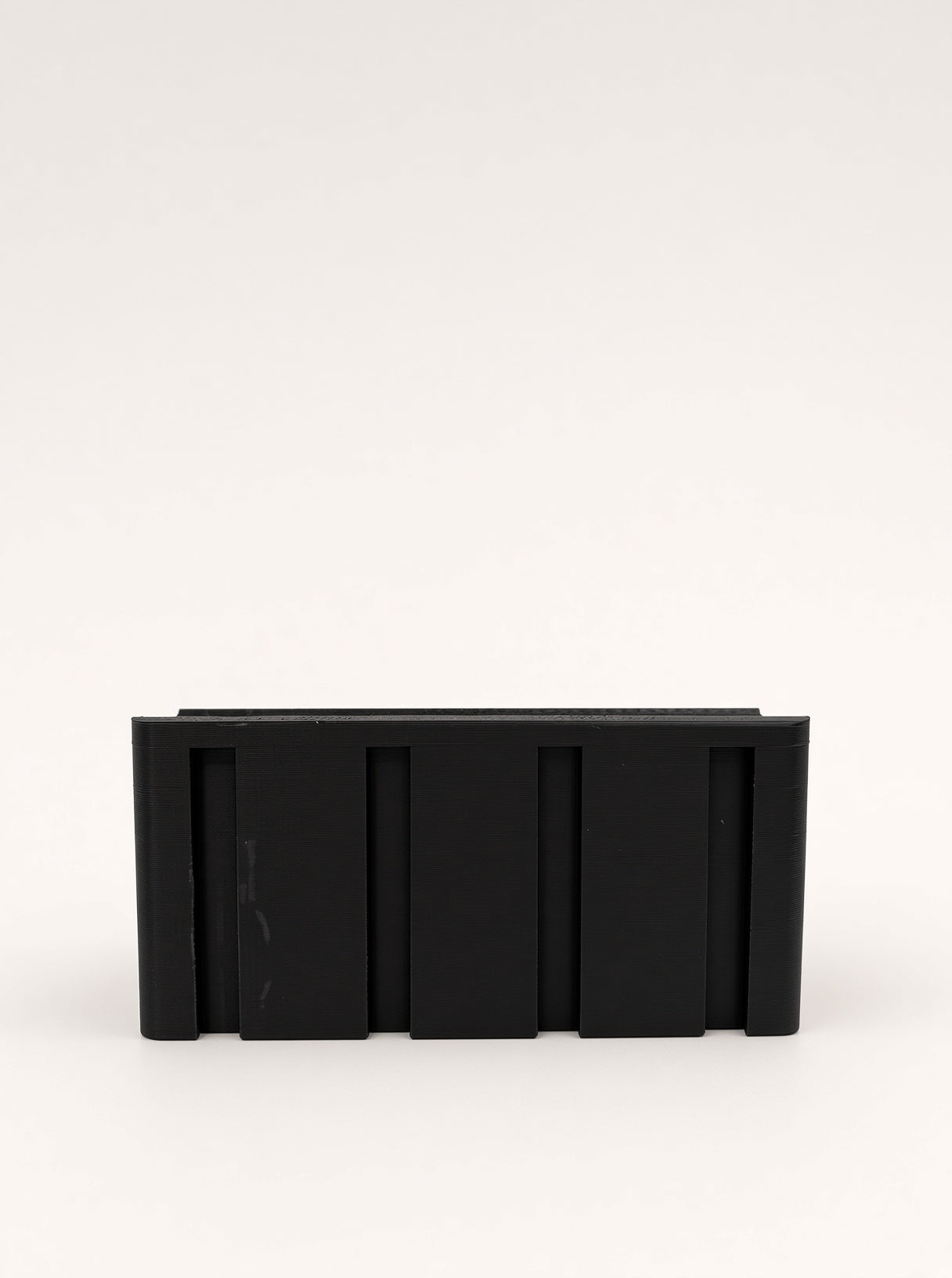 Rear face with click-lock mounting system