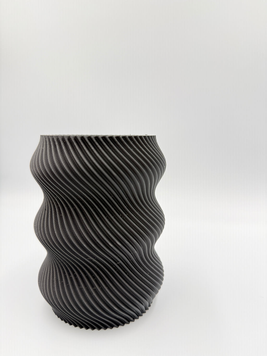 Side angle close-up of the spiralling flute detail