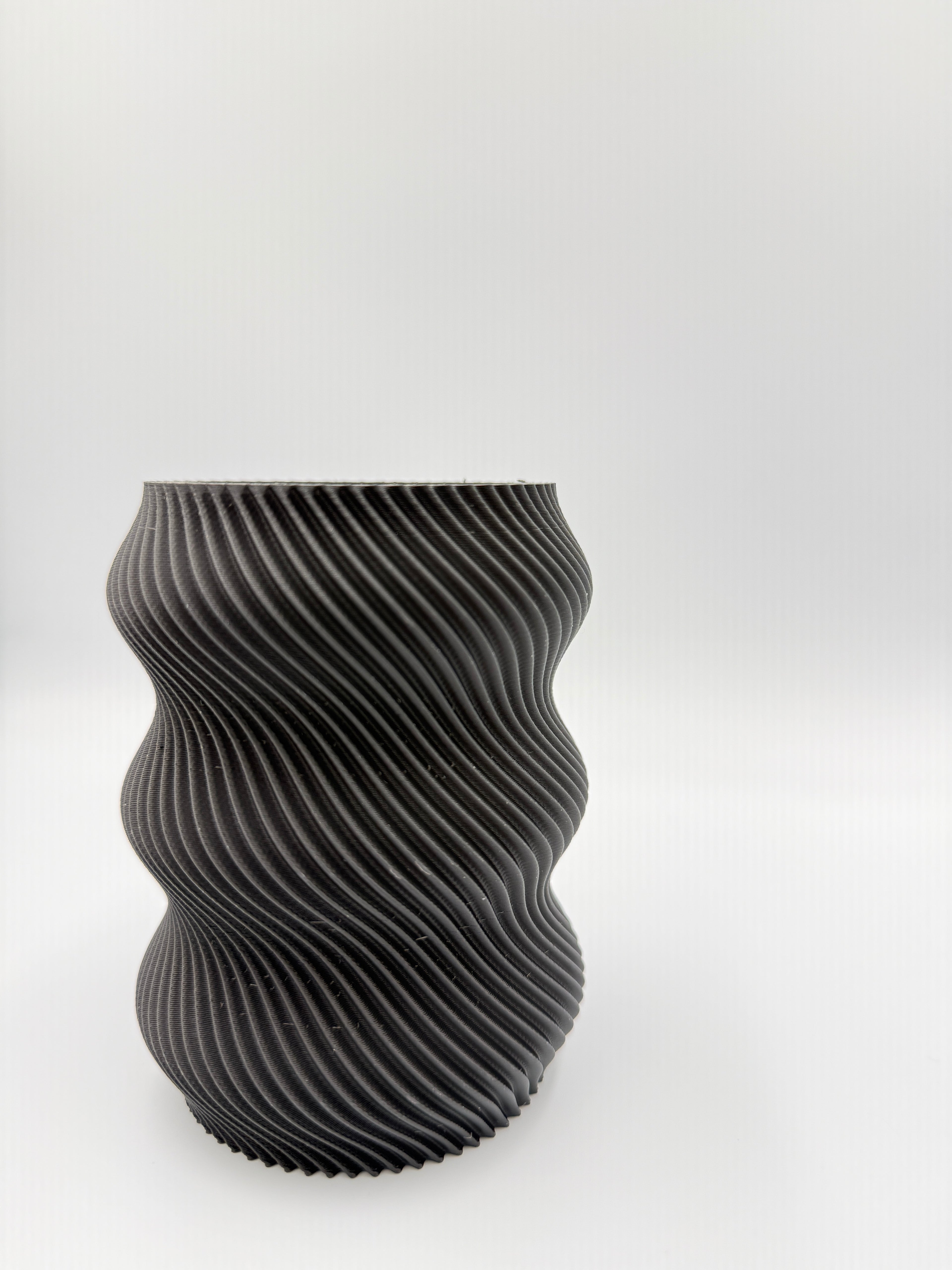 Side angle close-up of the spiralling flute detail